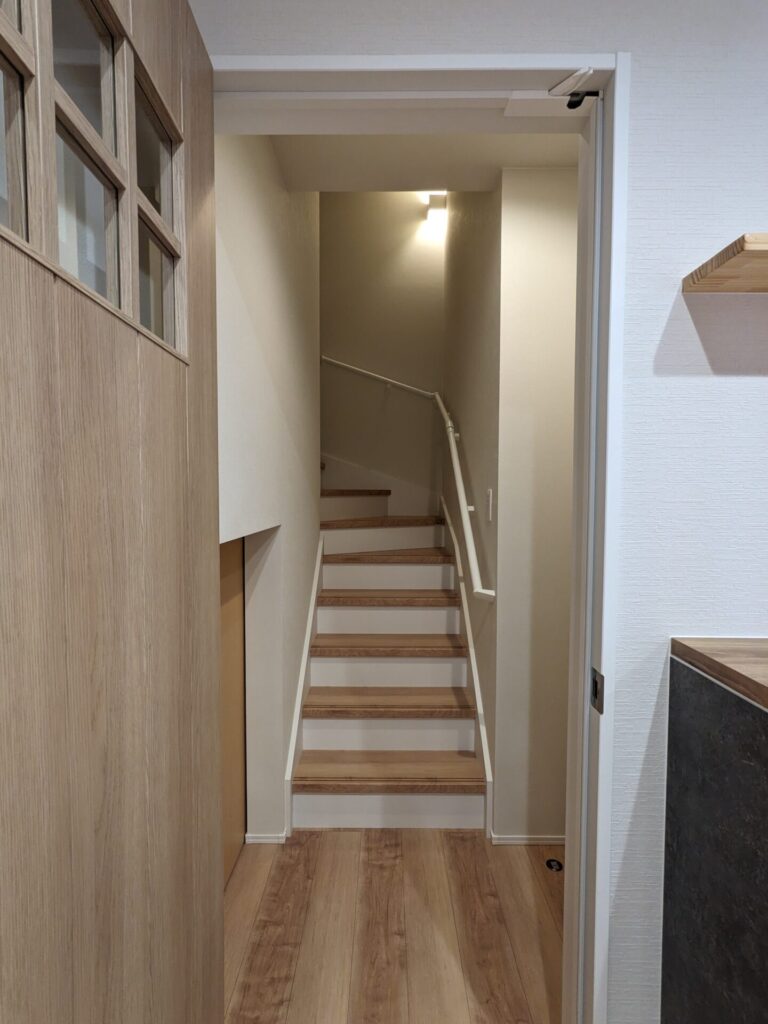 蔵収納へ
